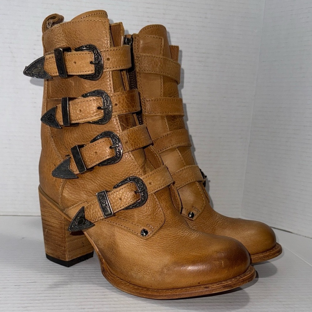 Freebird bySteven - the Belladonna Size: 10